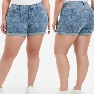 Torrid High Rise Faded Skull Palm Print 6.5" Inseam Jean Shorts Size 20